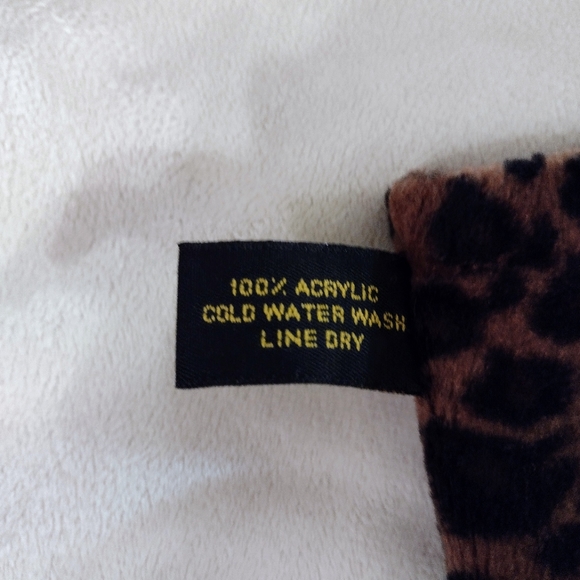 Vintage fabulous fur sunglass holder - Picture 3 of 8